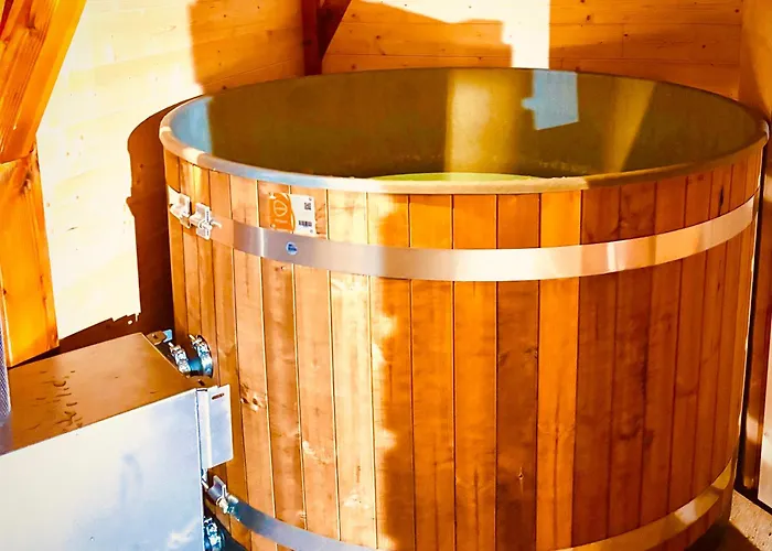 La Enchantee Chata Hudiviller